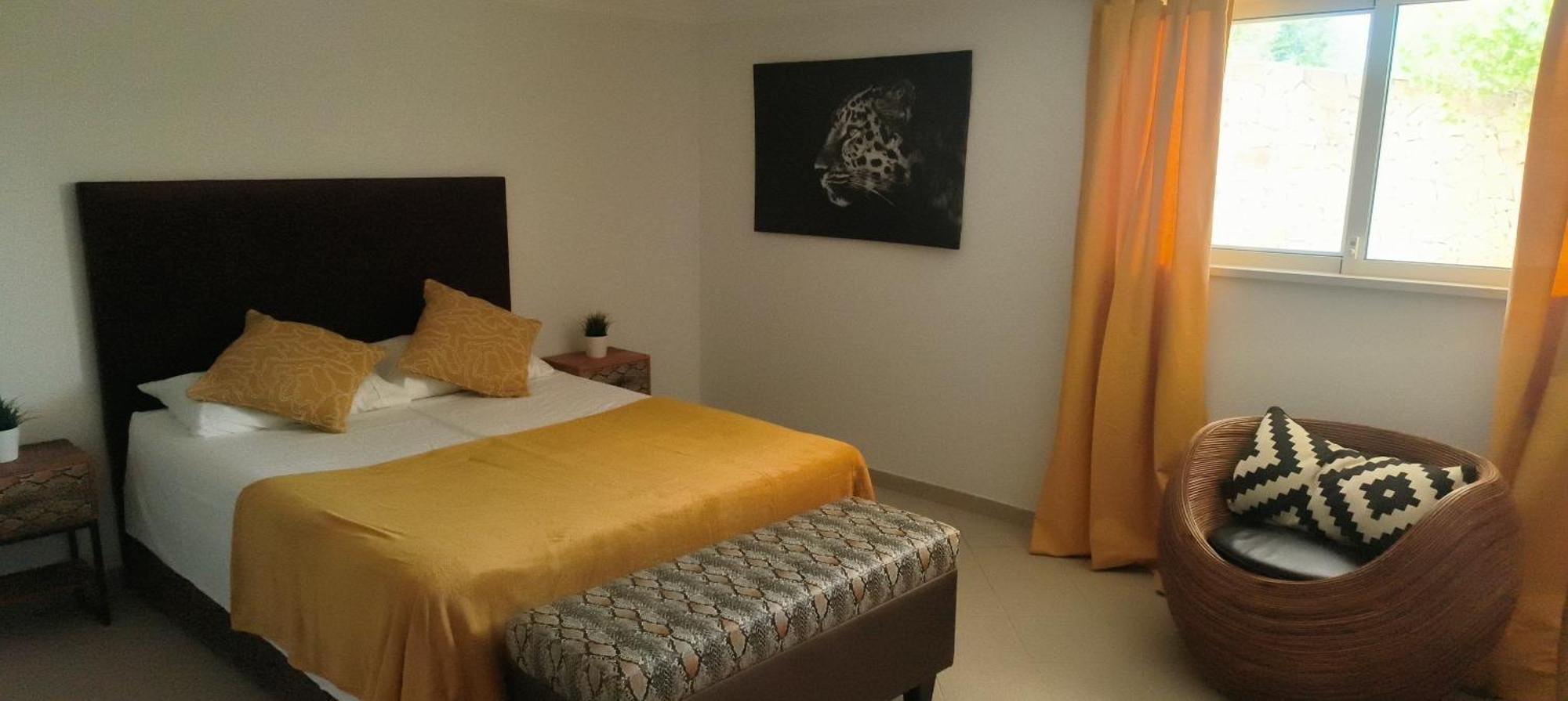 Bed and Breakfast Casa Da Colina Лоле Экстерьер фото